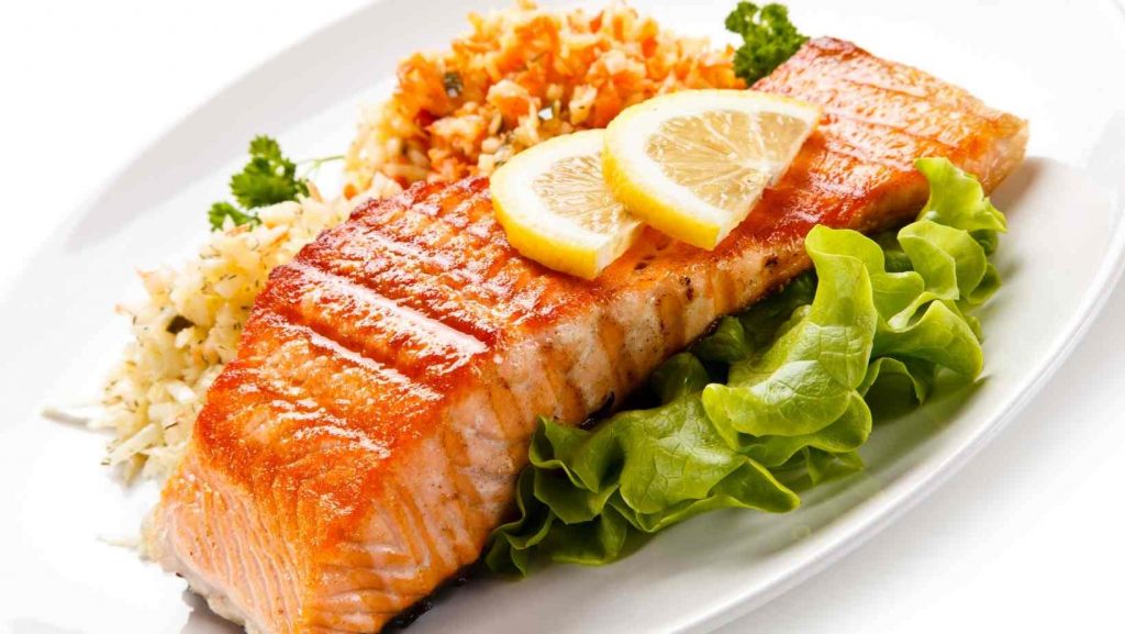 May support a healthy heart - Health Benefits of Eating Salmon Fish