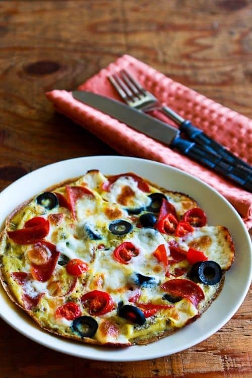 Low-Carb Breakfast Pizza