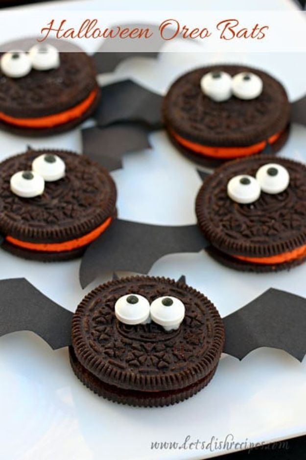 Halloween Oreo Bats